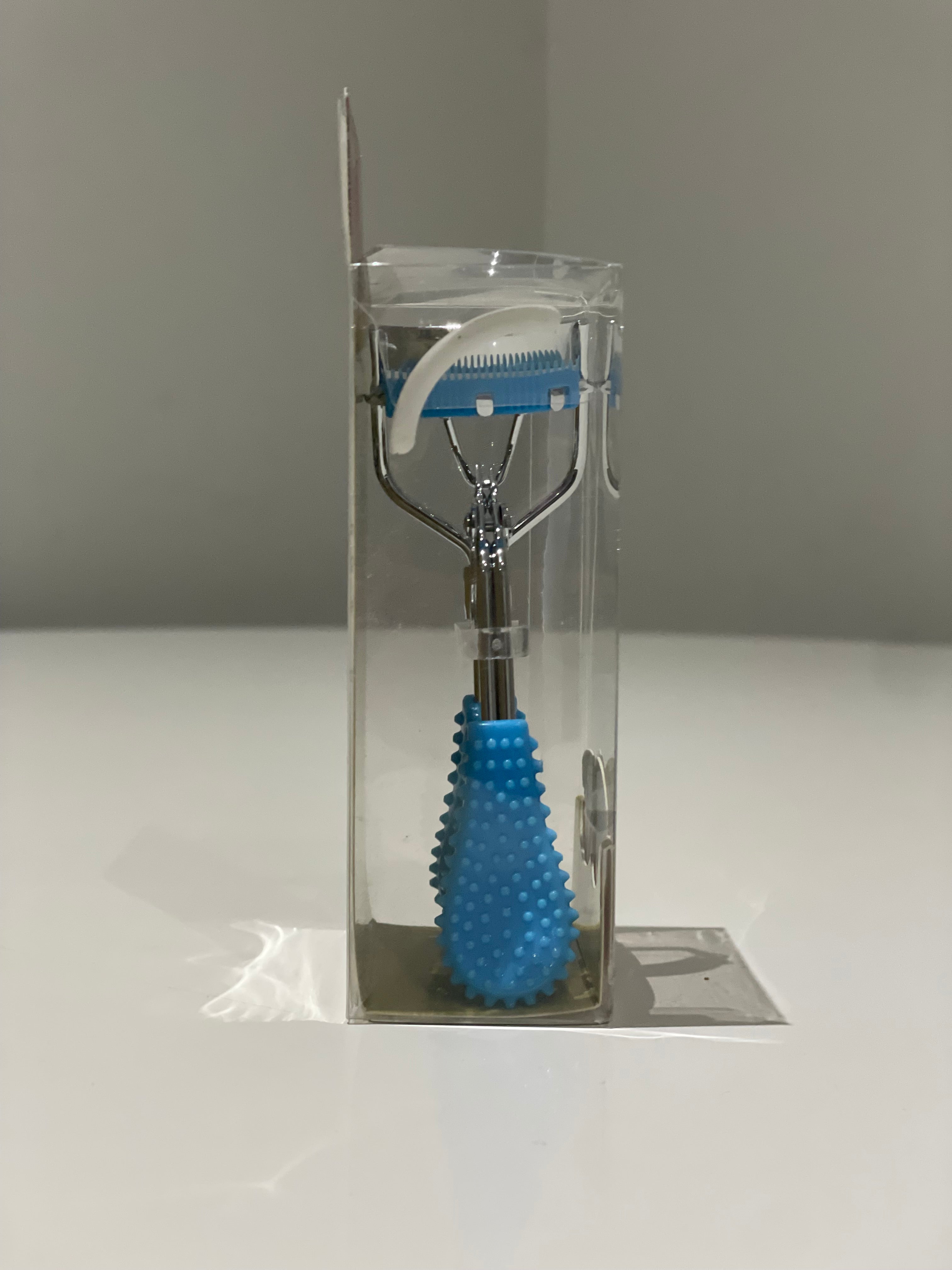 Eyelash Curler w/ Textured Grip – 11 cm, Soft Silicone handle