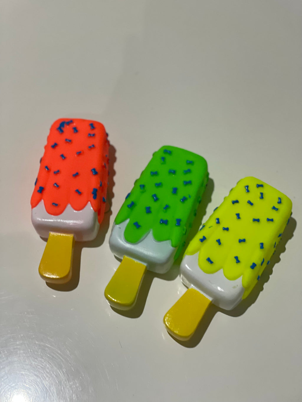 Squeaky Ice Cream Popsicle Dog Toy 15 cm – Bone Print, Assorted Colours, Soft Chew