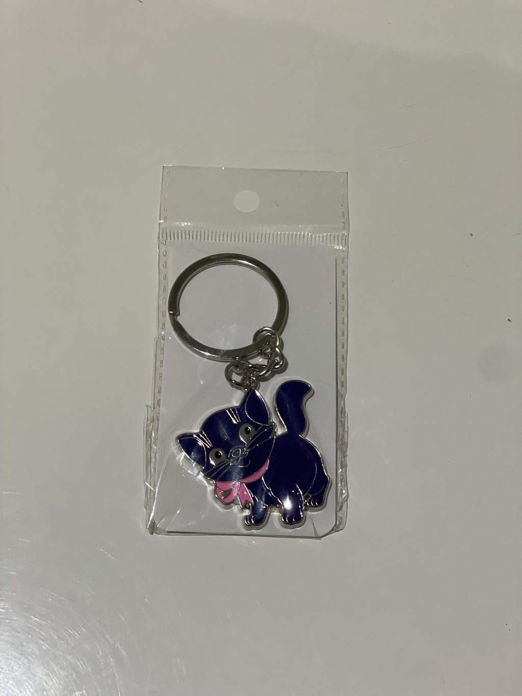 Metal Cat w/ Ribbon Keychain 10 cm – Enamel Heart Charm (Assorted Colours)