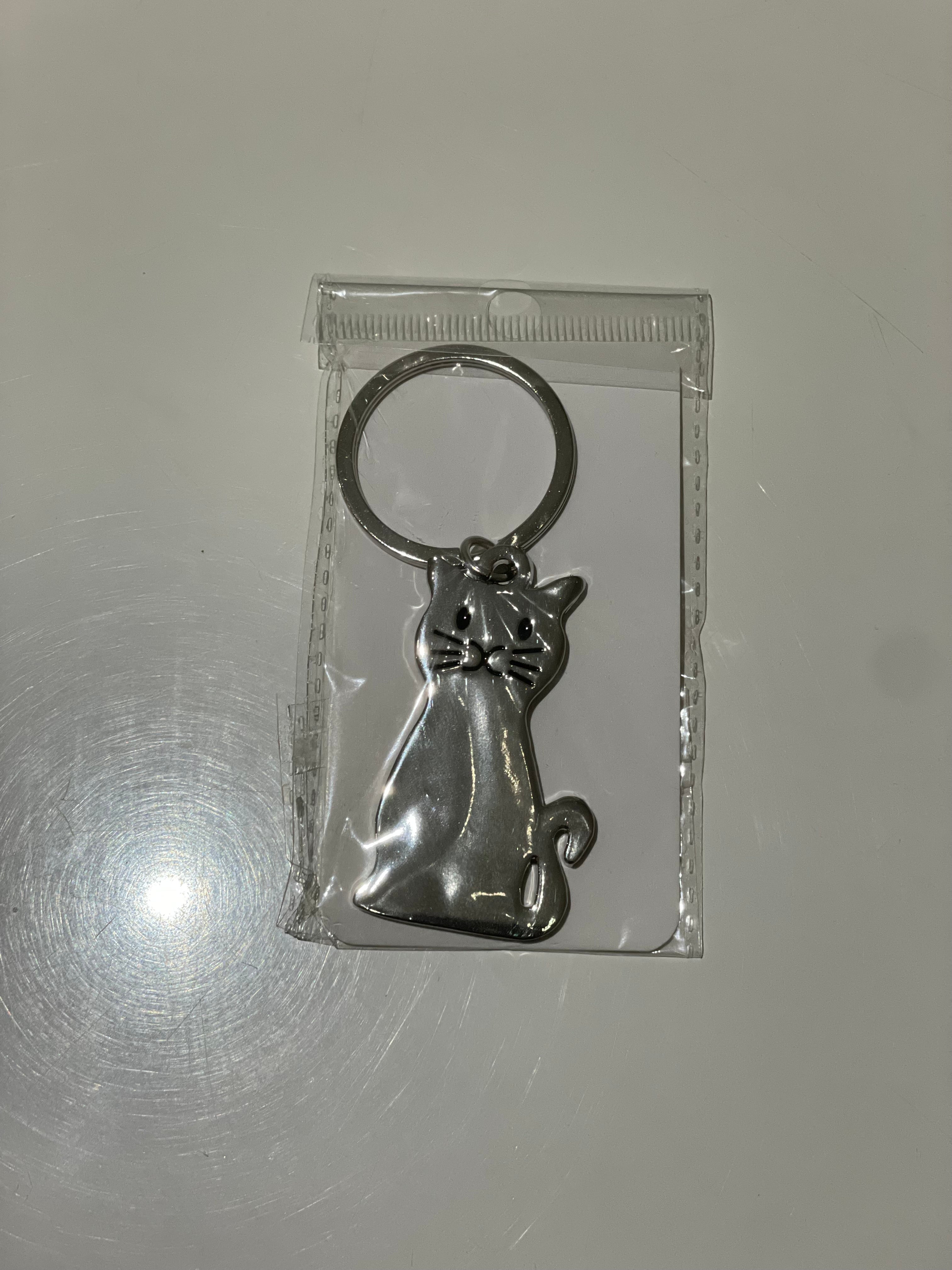 Metal Cat Keychain 8.9 cm – Cute Pet Outline Keyring
